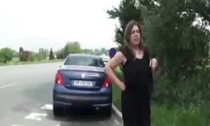 Красиво момиче във всички клипове с изнасилване пукнатини
