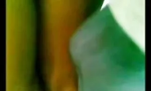 Палав с език в порни клипове дупката